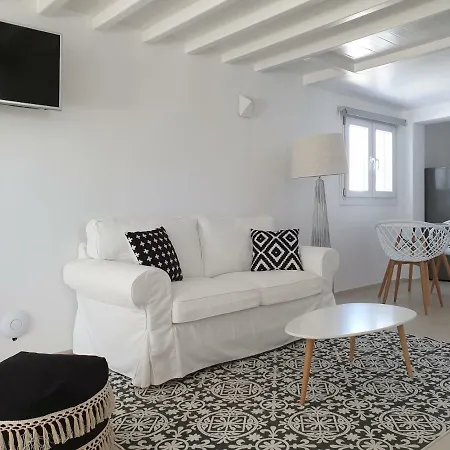 Bellou * Mykonos Town