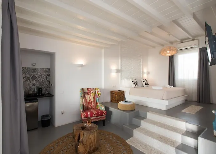 Bellou * Mykonos Town