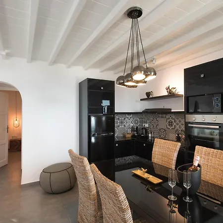 Bellou Suites Mykonos Town