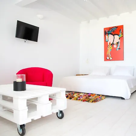 Bellou Suites Mykonos Town
