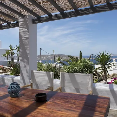 Lejlighed Bellou Suites *